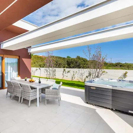 Grofica- Beheizter Pool- Taverne- Strandnaehe By Interhome