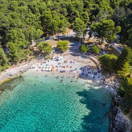 Grofica- Beheizter Pool- Taverne- Strandnaehe By Interhome *