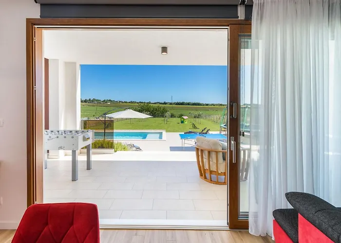 펜션 Grofica- Beheizter Pool- Taverne- Strandnaehe By Interhome *