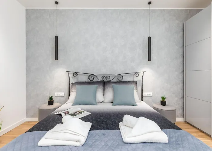 펜션 Grofica- Beheizter Pool- Taverne- Strandnaehe By Interhome 풀라