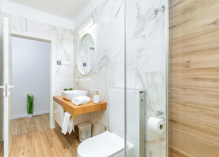 Grofica- Beheizter Pool- Taverne- Strandnaehe By Interhome 펜션 풀라