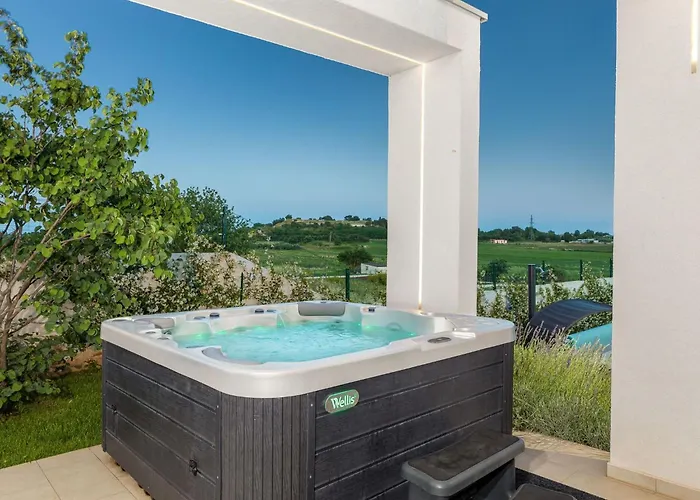 Grofica- Beheizter Pool- Taverne- Strandnaehe By Interhome 펜션 *