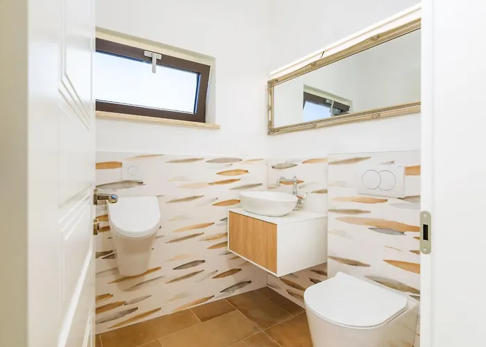 Grofica- Beheizter Pool- Taverne- Strandnaehe By Interhome