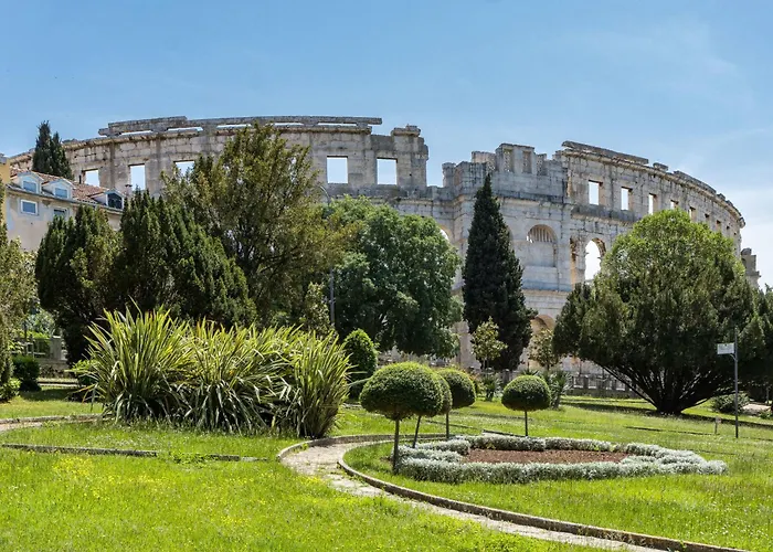 펜션 Grofica- Beheizter Pool- Taverne- Strandnaehe By Interhome *